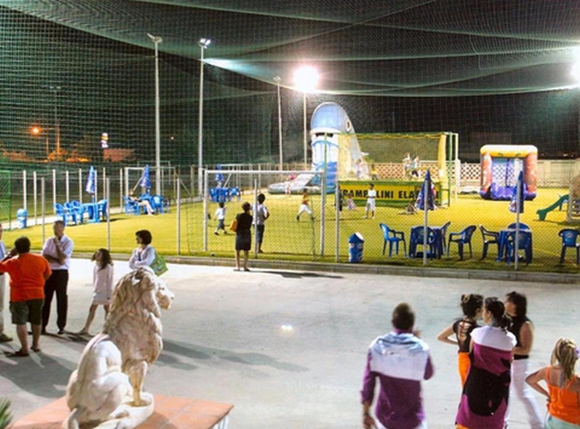 Villaggio Turistico La Baia Degli Angeli Маргерита ди Савоя Екстериор снимка